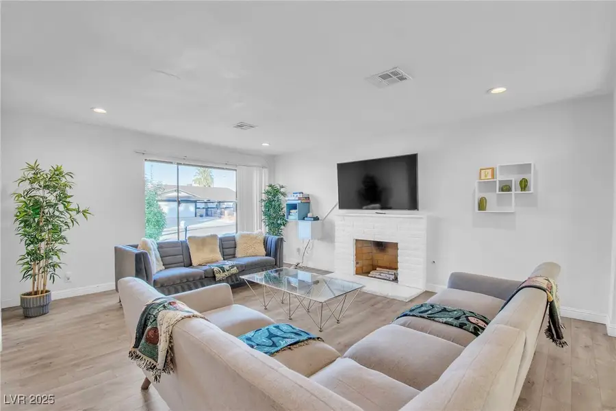 3153 Elmrock Place, Las Vegas, NV 89121 - Image #2
