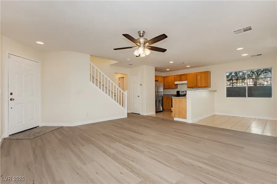 1072 Valetta Flat Avenue, Las Vegas, NV 89183 - Image #2