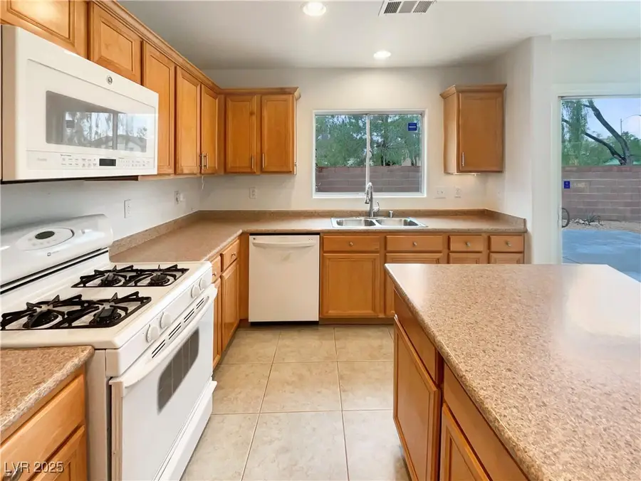 1129 Autumn Dove Court, Henderson, NV 89052 - Image #2
