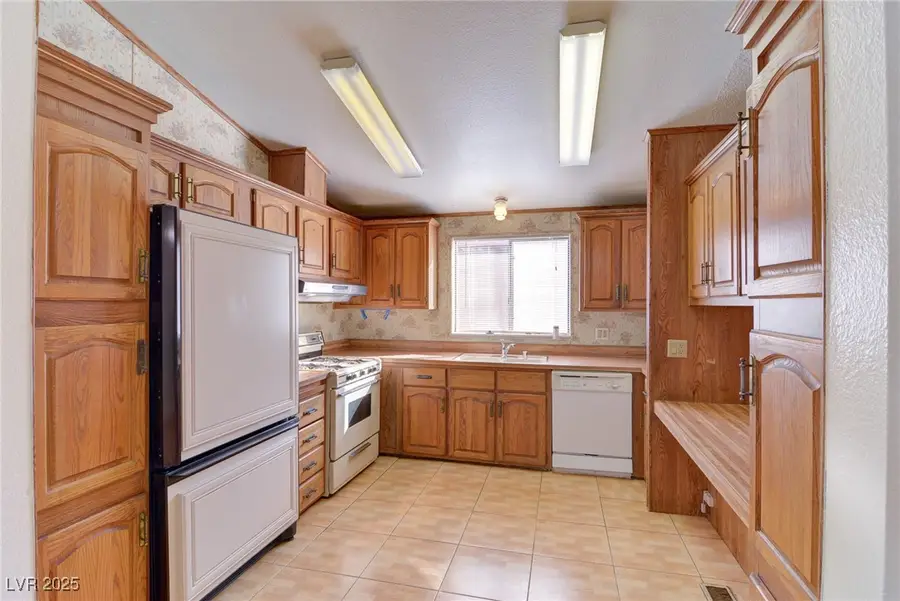 5540 Hobble Creek Drive, Las Vegas, NV 89120 - Image #3