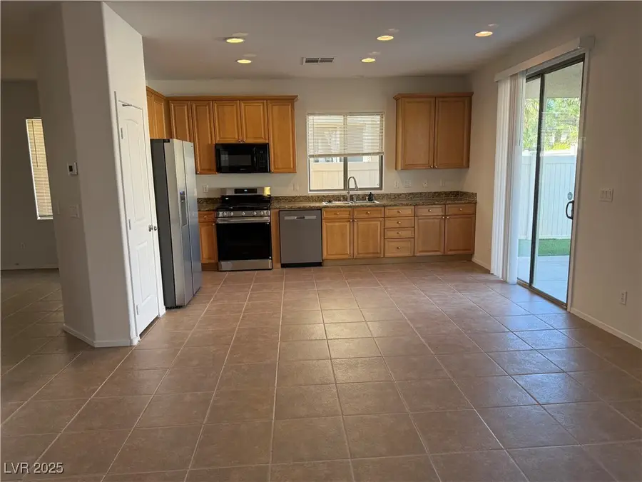 3652 Remington Grove Avenue, North Las Vegas, NV 89081 - Image #2