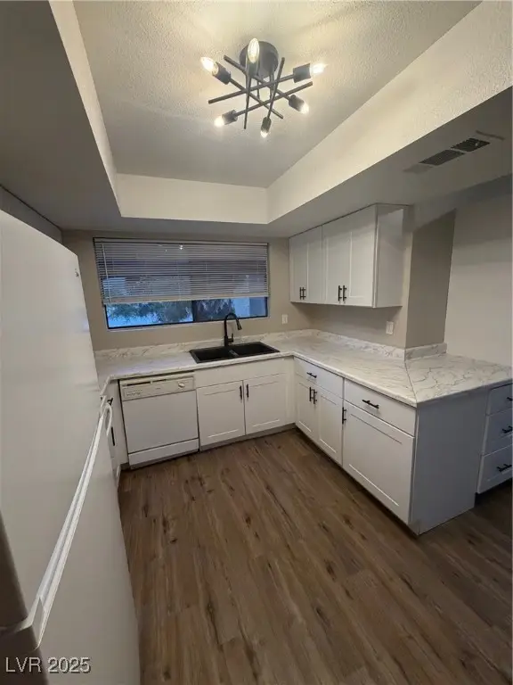 2643 Red Rock Street #201, Las Vegas, NV 89146 - Image #2