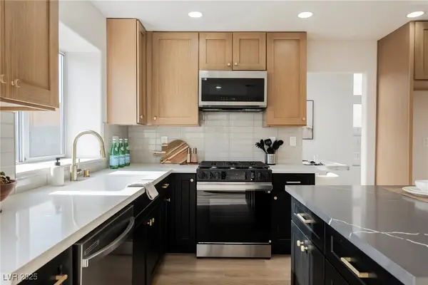 7313 Sunspot Drive, Las Vegas, NV 89128