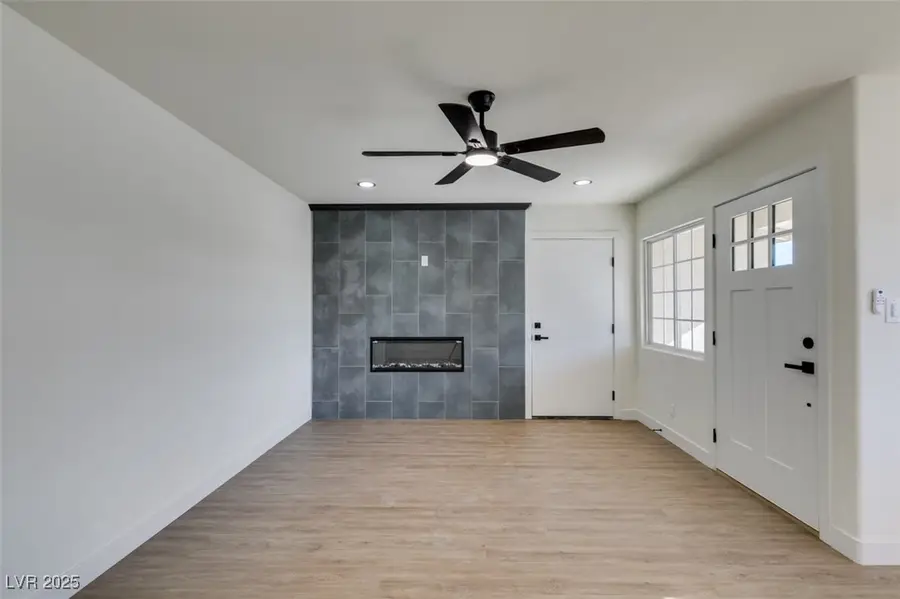 5128 Mountain View Drive, Las Vegas, NV 89146 - Image #2