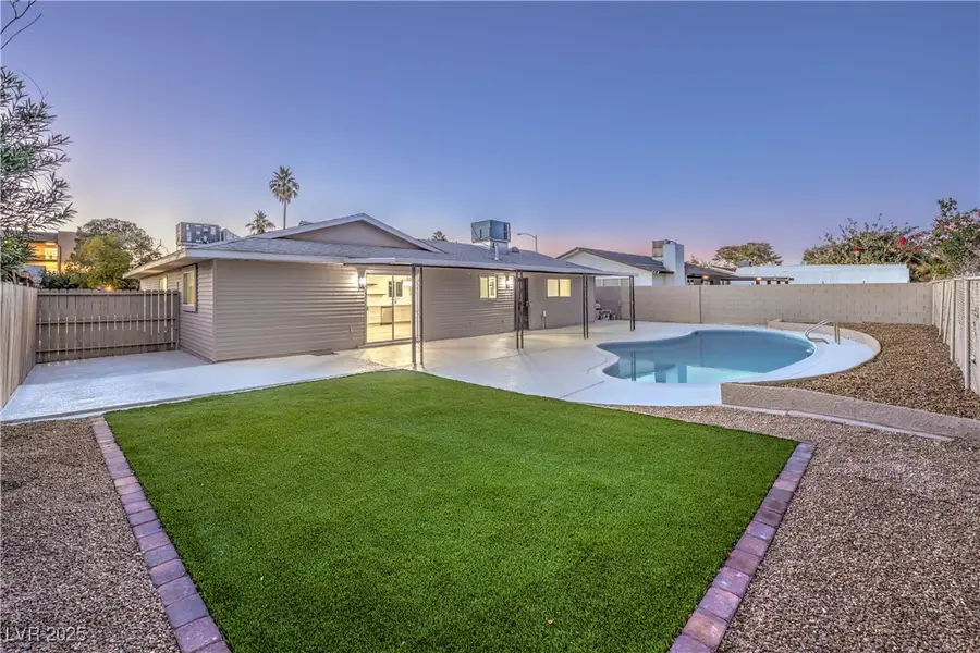 3846 Syracuse Drive, Las Vegas, NV 89121 - #2