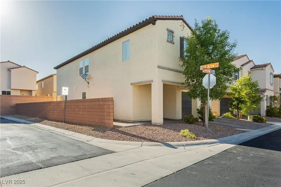 971 Huntington Cove Parkway, Las Vegas, NV 89178 - Image #2