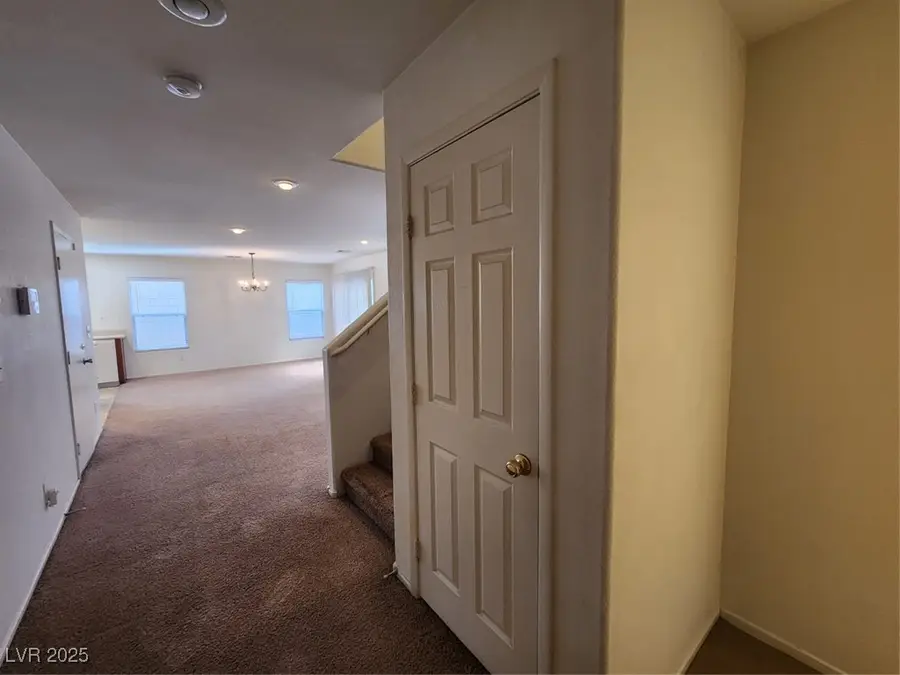 7271 Proud Patriot Street, Las Vegas, NV 89148 - Image #3