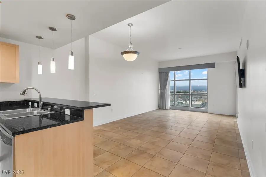 150 Las Vegas Boulevard #818, Las Vegas, NV 89101 - Image #3