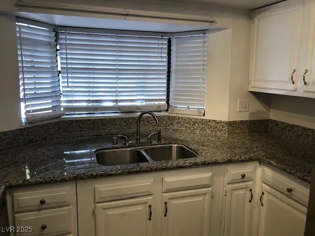 3944 Edgemoor Way, Las Vegas, NV 89121 - Image #2