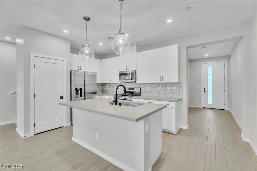 9276 Desert Pearl Avenue, Las Vegas, NV 89148 - Image #2