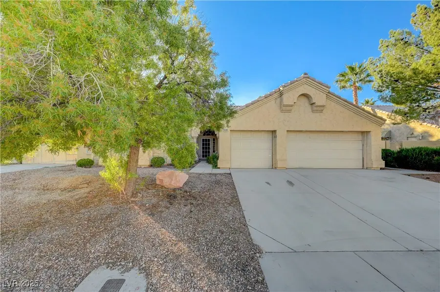 3205 Sterlingshire Drive, Las Vegas, NV 89146 - Image #2