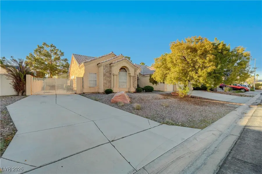 3205 Sterlingshire Drive, Las Vegas, NV 89146 - Image #3
