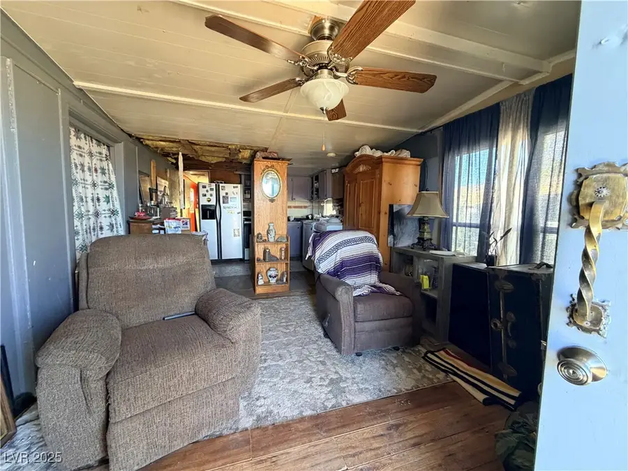 1081 S Comstock Circle, Pahrump, NV 89048 - Image #2