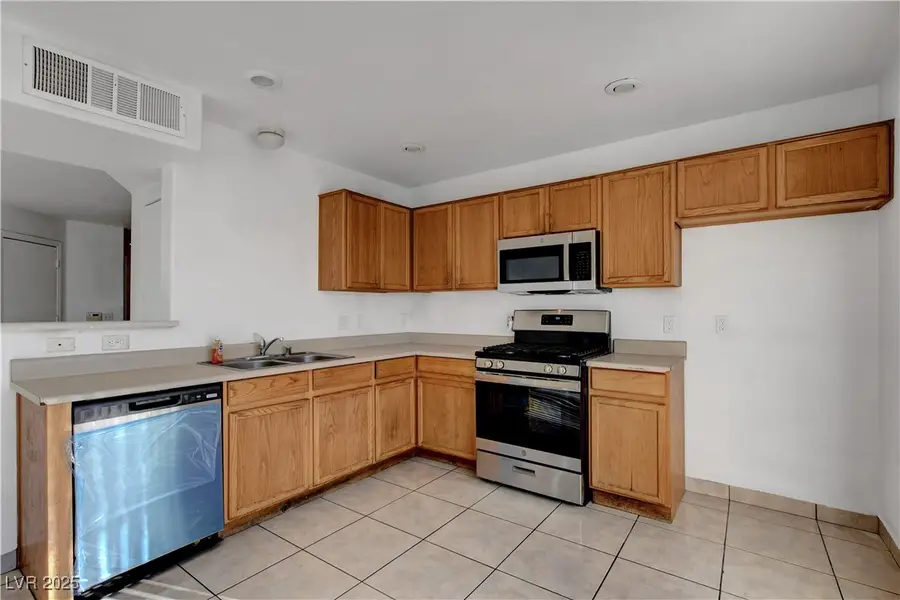 3351 Sparrow Heights Avenue, North Las Vegas, NV 89032 - Image #3