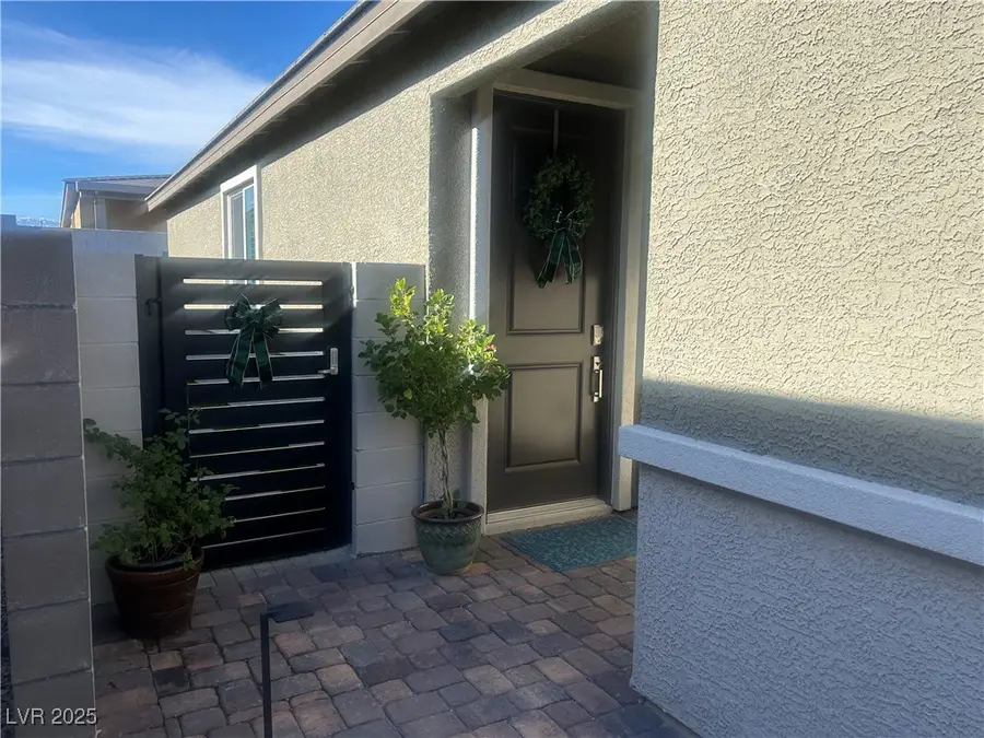 9751 Redwood Cascade Street, Las Vegas, NV 89143 - Image #2