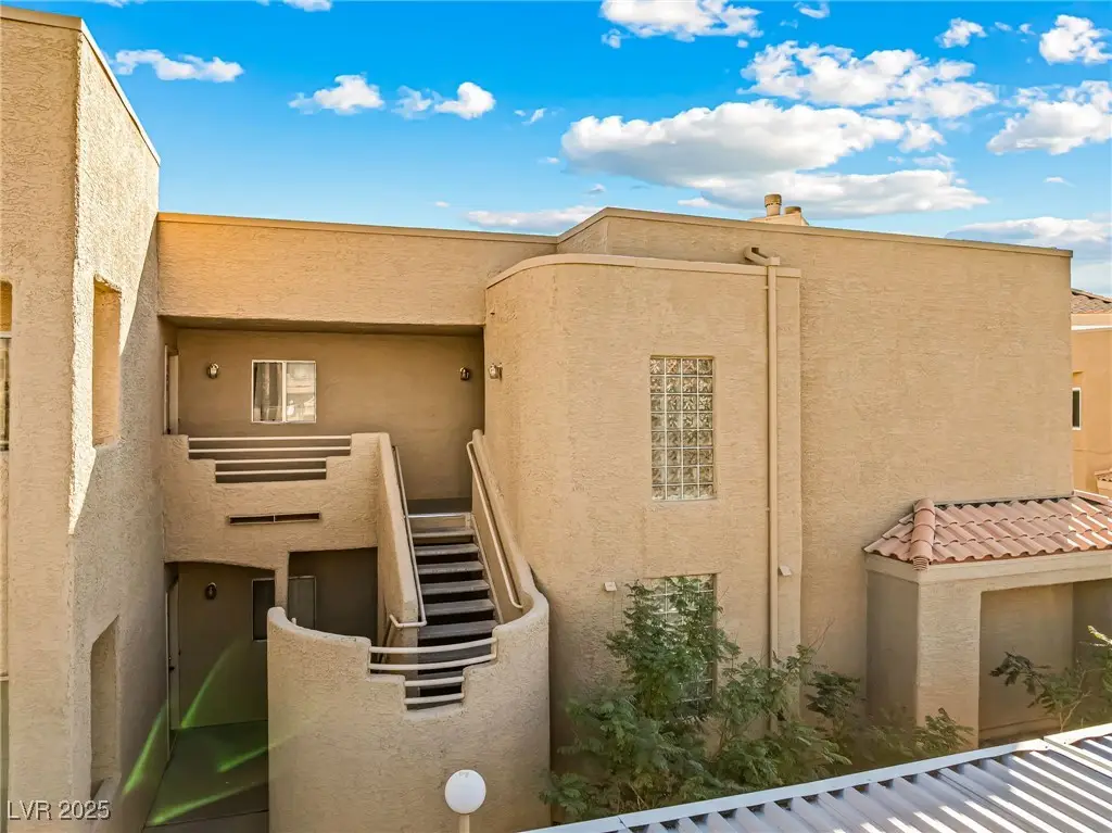 2191 Bay Club Drive #204, Laughlin, NV 89029 - Image #1