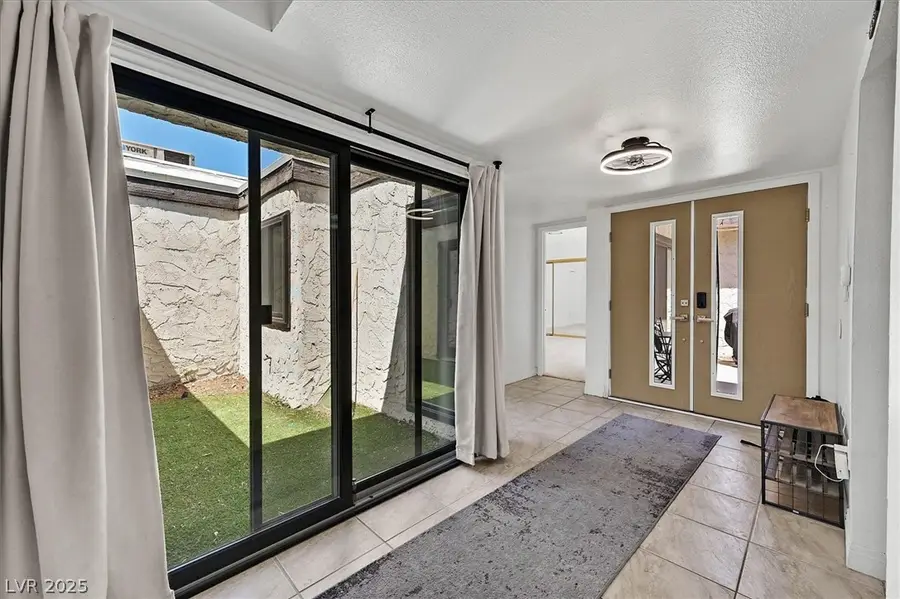 3073 Conquista Court, Las Vegas, NV 89121 - #3