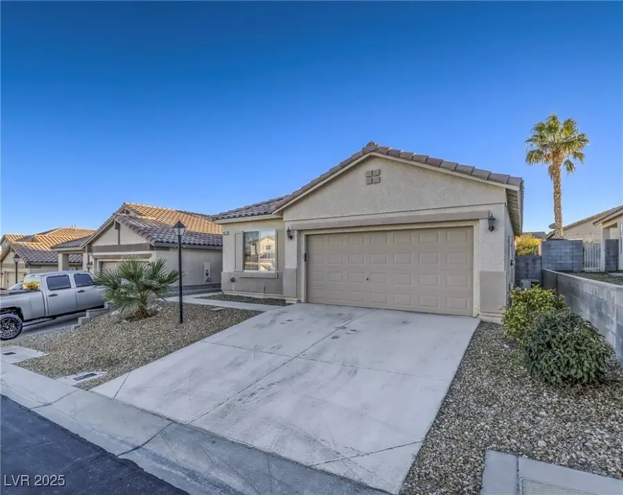 10517 Morning Drop Avenue, Las Vegas, NV 89129 - Image #2