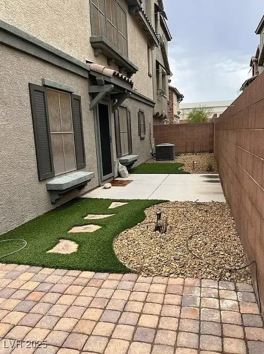 10450 Badger Ravine Street, Las Vegas, NV 89178 - Image #2