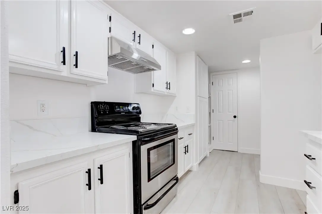 5792 Ambassador Avenue #102, Las Vegas, NV 89122 - Image #1