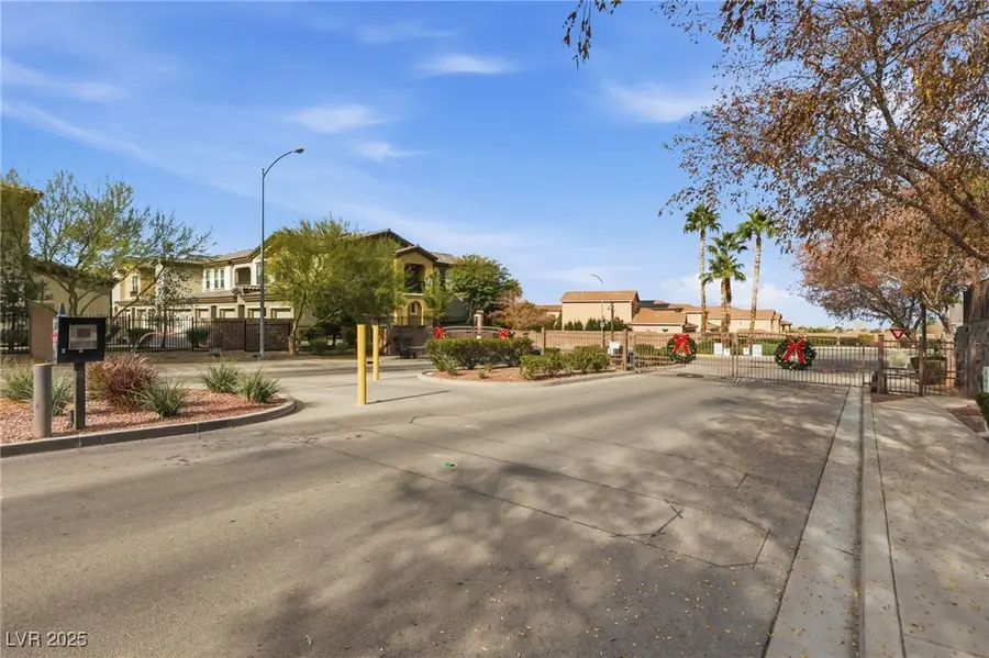 219 Sunset Shower Drive, Henderson, NV 89012 - Image #3