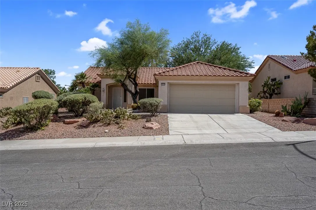 10013 Cresent Creek Drive, Las Vegas, NV 89134 - Image #1
