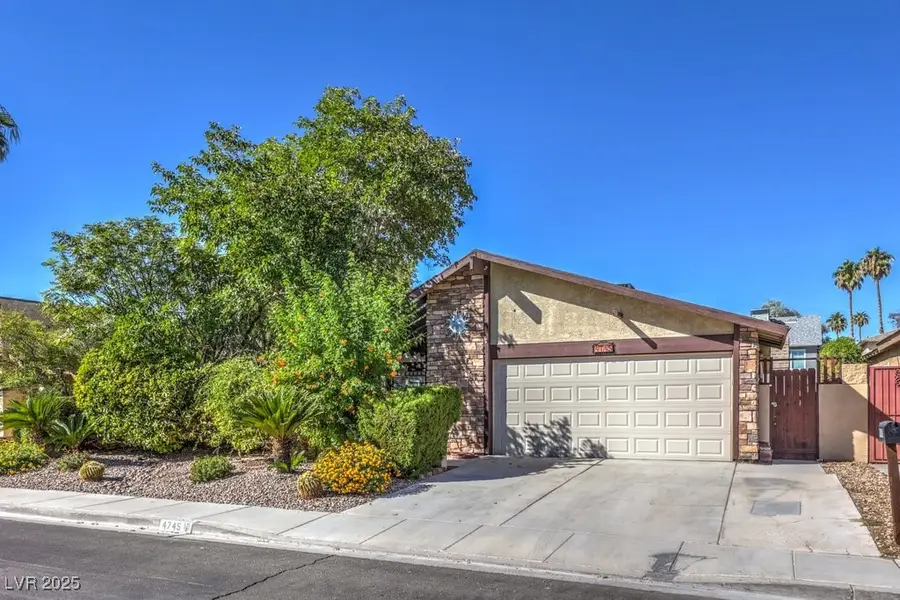 4745 Desert Vista Road, Las Vegas, NV 89121 - Image #3