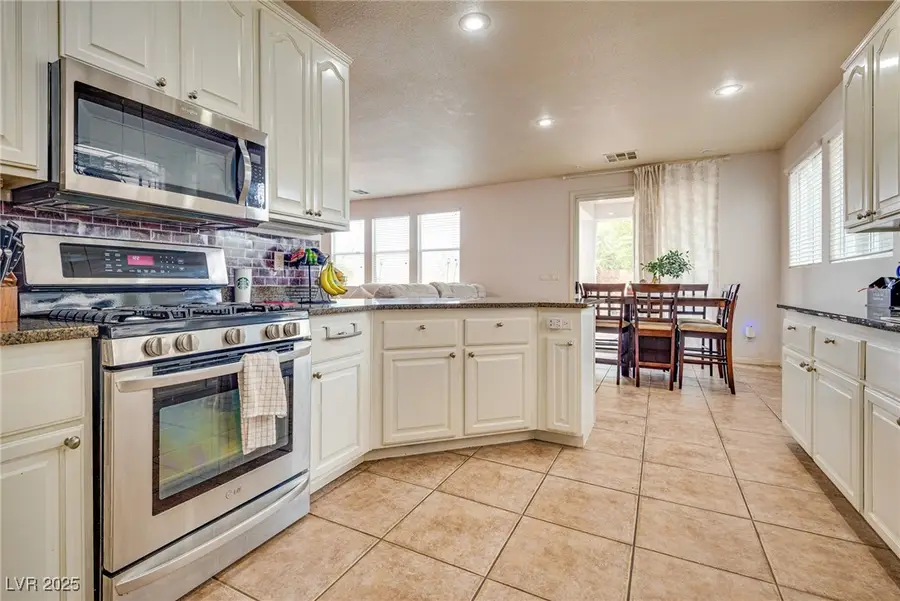 3716 Honey Crest Drive, Las Vegas, NV 89135 - #3