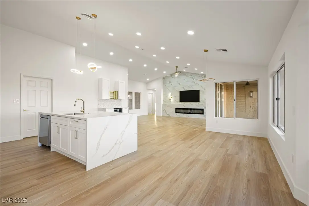 2808 Crown Ridge Drive, Las Vegas, NV 89134 - Image #1