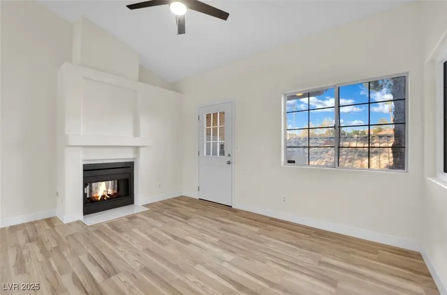 1620 N Torrey Pines Drive #203, Las Vegas, NV 89108 - Image #2