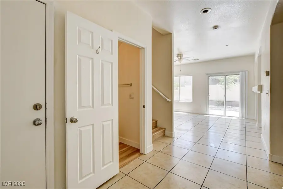 5597 Fewkes Canyon Court, Las Vegas, NV 89139 - Image #2