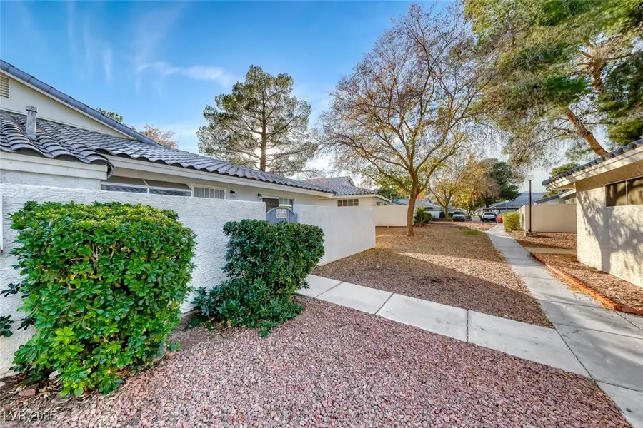 2040 Willowbury Drive #A, Las Vegas, NV 89108 - Image #3