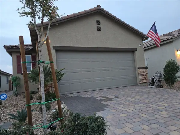 6579 Secret Grove Avenue, Las Vegas, NV 89130