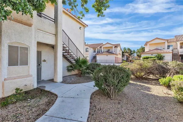 1300 S Arlington Street #120, Las Vegas, NV 89104