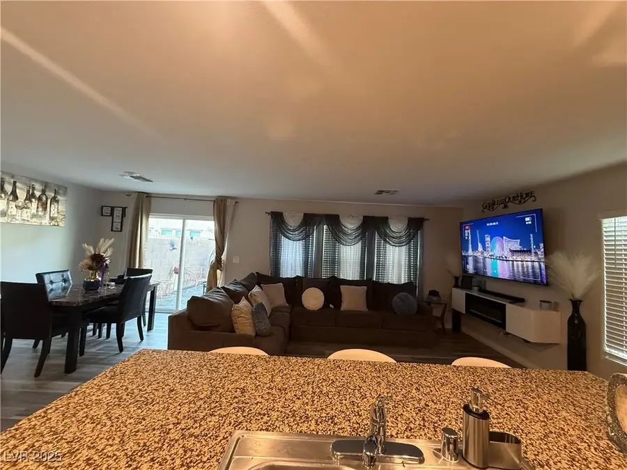 2951 Saltillo Lane, Las Vegas, NV 89121 - Image #3