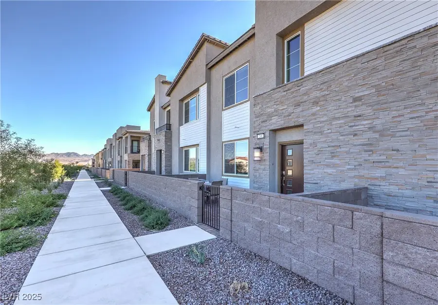 268 Walsh Peak Avenue, Henderson, NV 89015 - Image #2