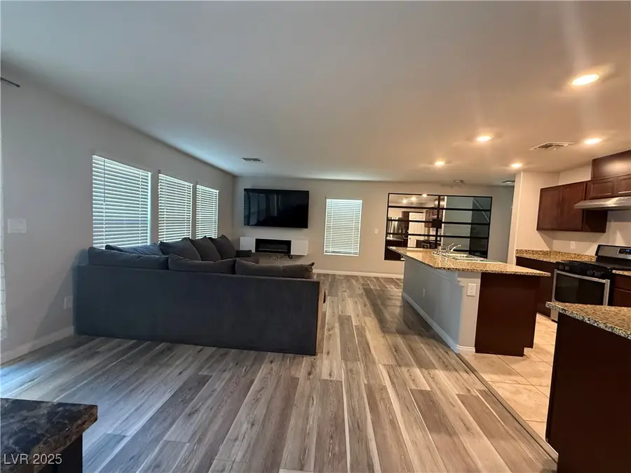 2951 Saltillo Lane, Las Vegas, NV 89121 - #3