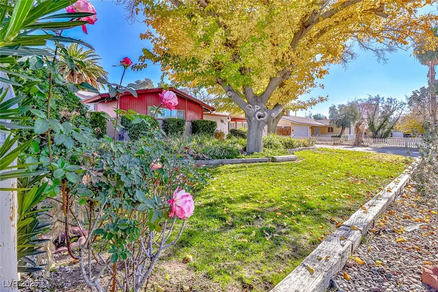 1512 Inverness Avenue, Las Vegas, NV 89102 - Image #3