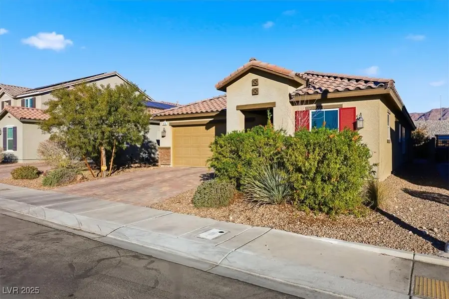 1418 Majestic Pond Avenue, North Las Vegas, NV 89084 - Image #2