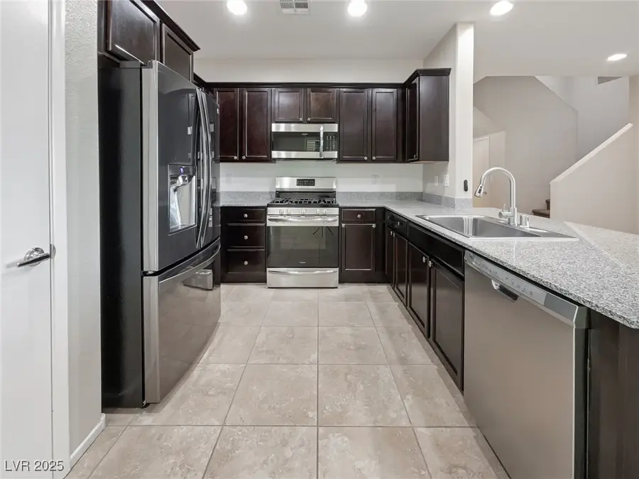 6106 Scarlet Leaf Street, Las Vegas, NV 89148 - Image #2