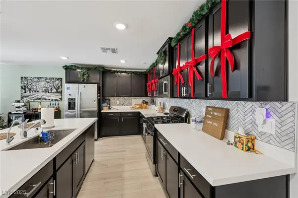 9649 Oliver Hills Avenue, Las Vegas, NV 89143