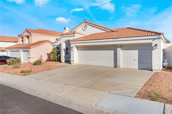 8 Sandwedge Drive, Henderson, NV 89074