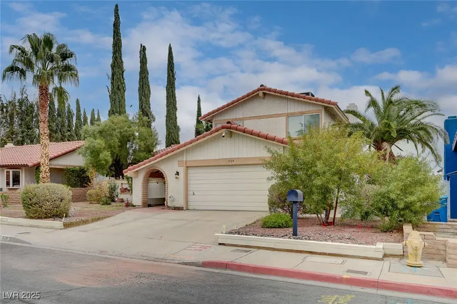 1529 Padova Drive, Las Vegas, NV 89117 - Image #2