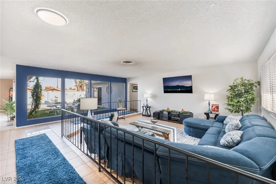 3030 Liberty Circle, Las Vegas, NV 89121 - Image #3