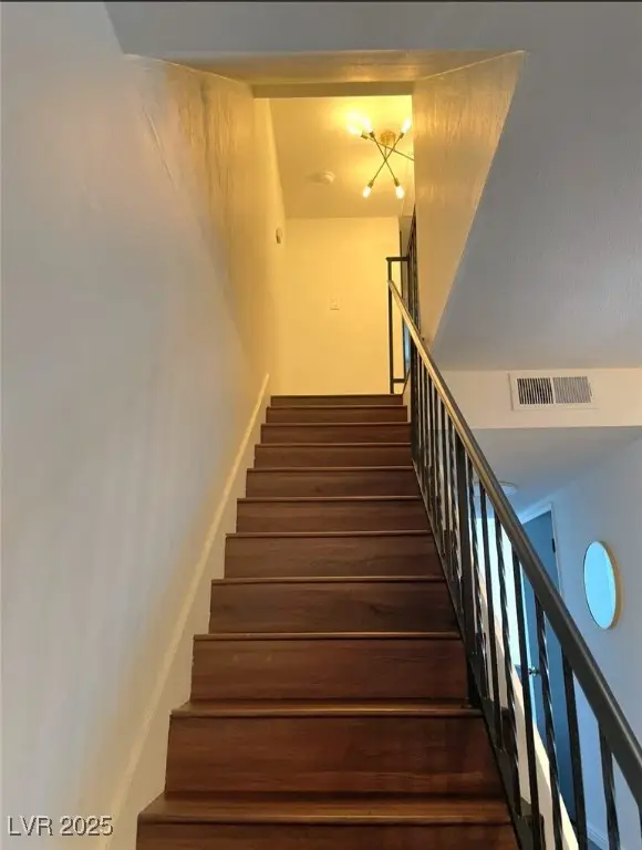 1460 Hialeah Drive #B, Las Vegas, NV 89119 - Image #2