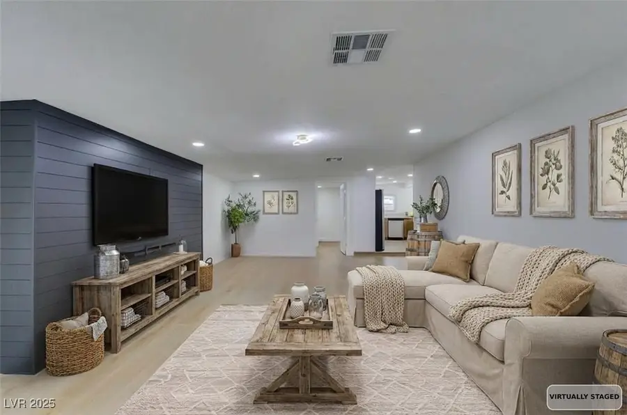 5052 Newton Drive, Las Vegas, NV 89122 - Image #3