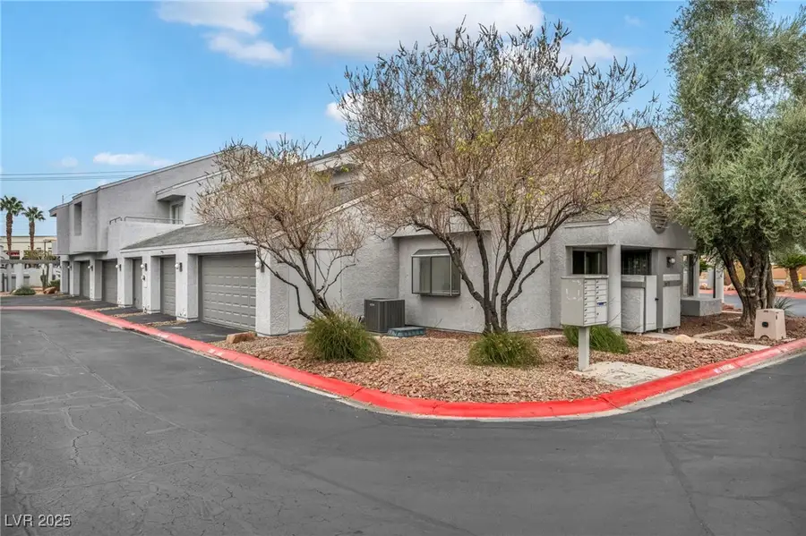 5670 Vineyard Lane, Las Vegas, NV 89110 - Image #3