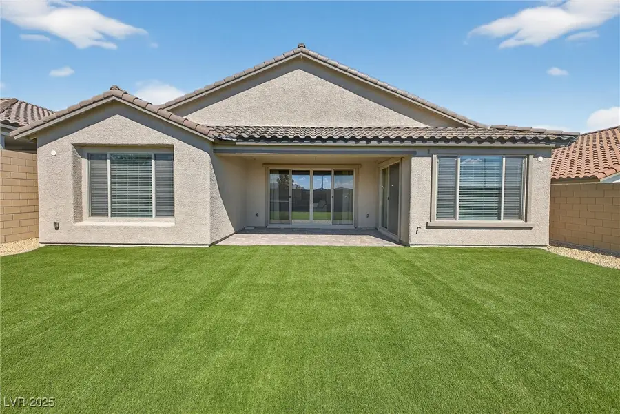 10863 Gardenova Avenue, Las Vegas, NV 89166 - Image #2