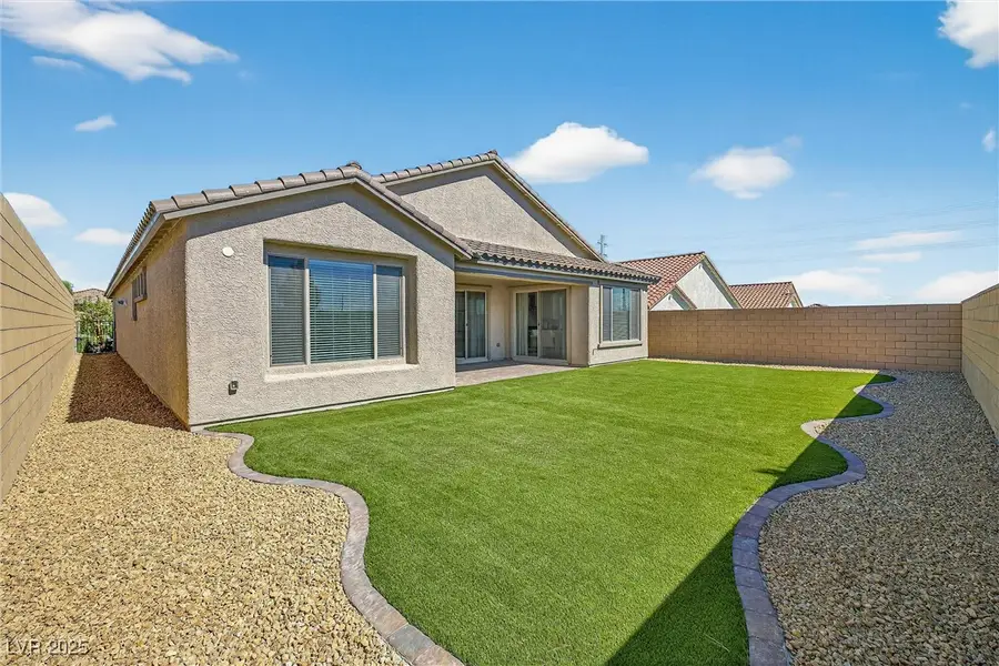10863 Gardenova Avenue, Las Vegas, NV 89166 - Image #3