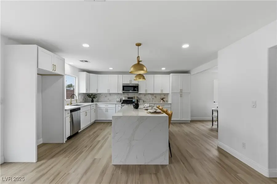 2622 Tahiti Isle Avenue, North Las Vegas, NV 89031 - Image #3